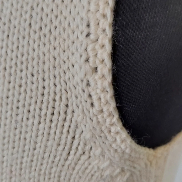 Vintage 60s  Penrose 100% Wool made in Hong Kong Detailed Crew Neck Sweater - Picture 10 of 12
